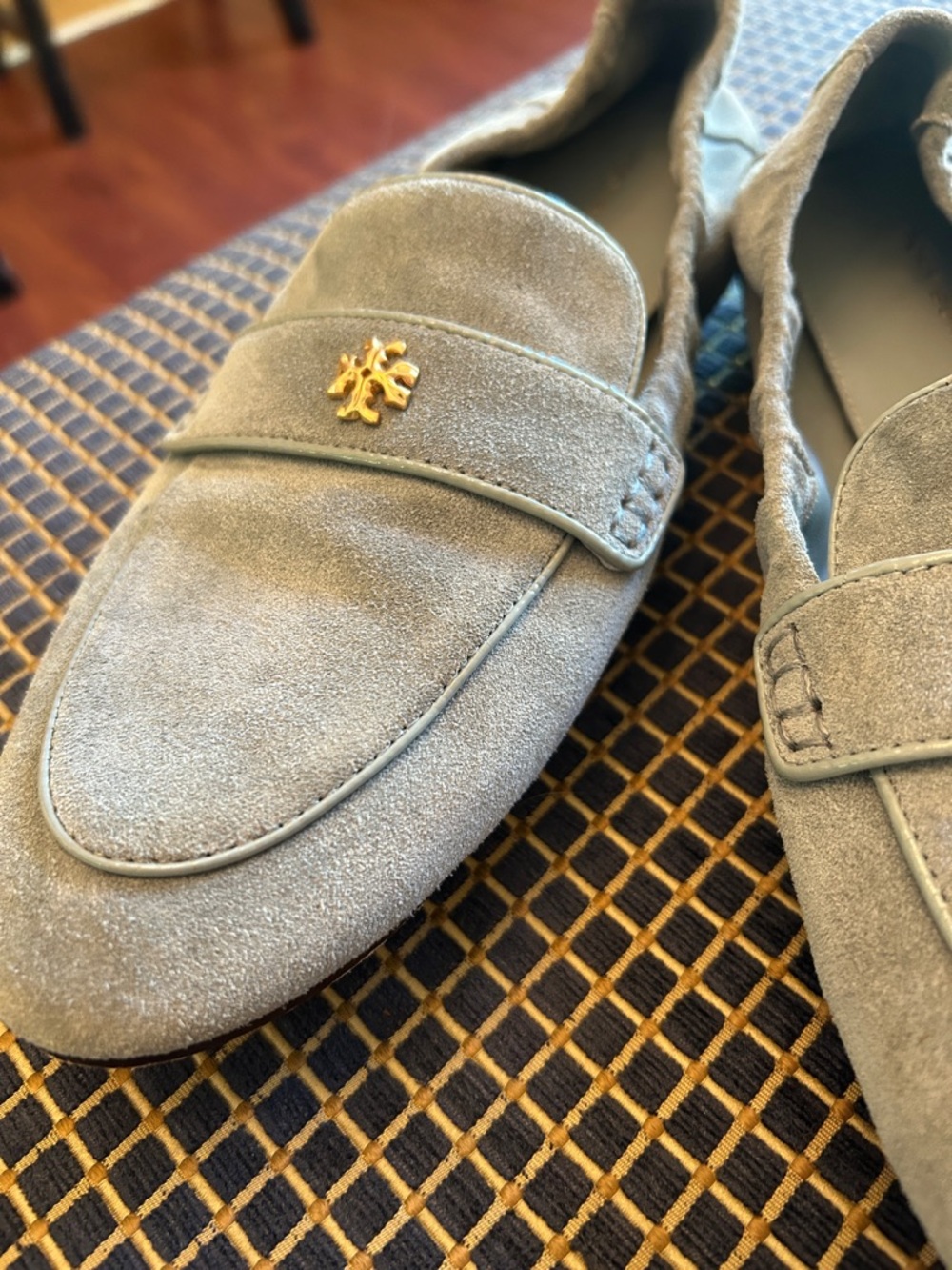 Tory Burch Women's Slip On Loafer Ballet Flats with Gold Logo - Picture 6 of 7